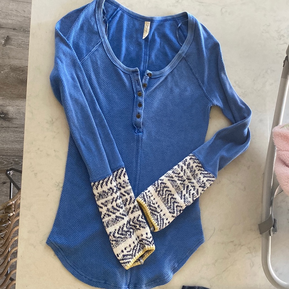 Free People thermal with knit cuff M